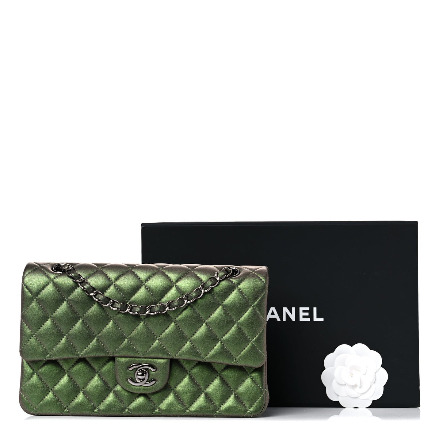 Iridescent Lambskin Quilted Medium Double Flap Green