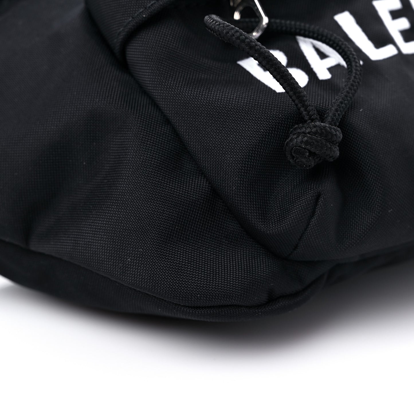 Sport Nylon Logo Embroidered Wheel Beltpack Black