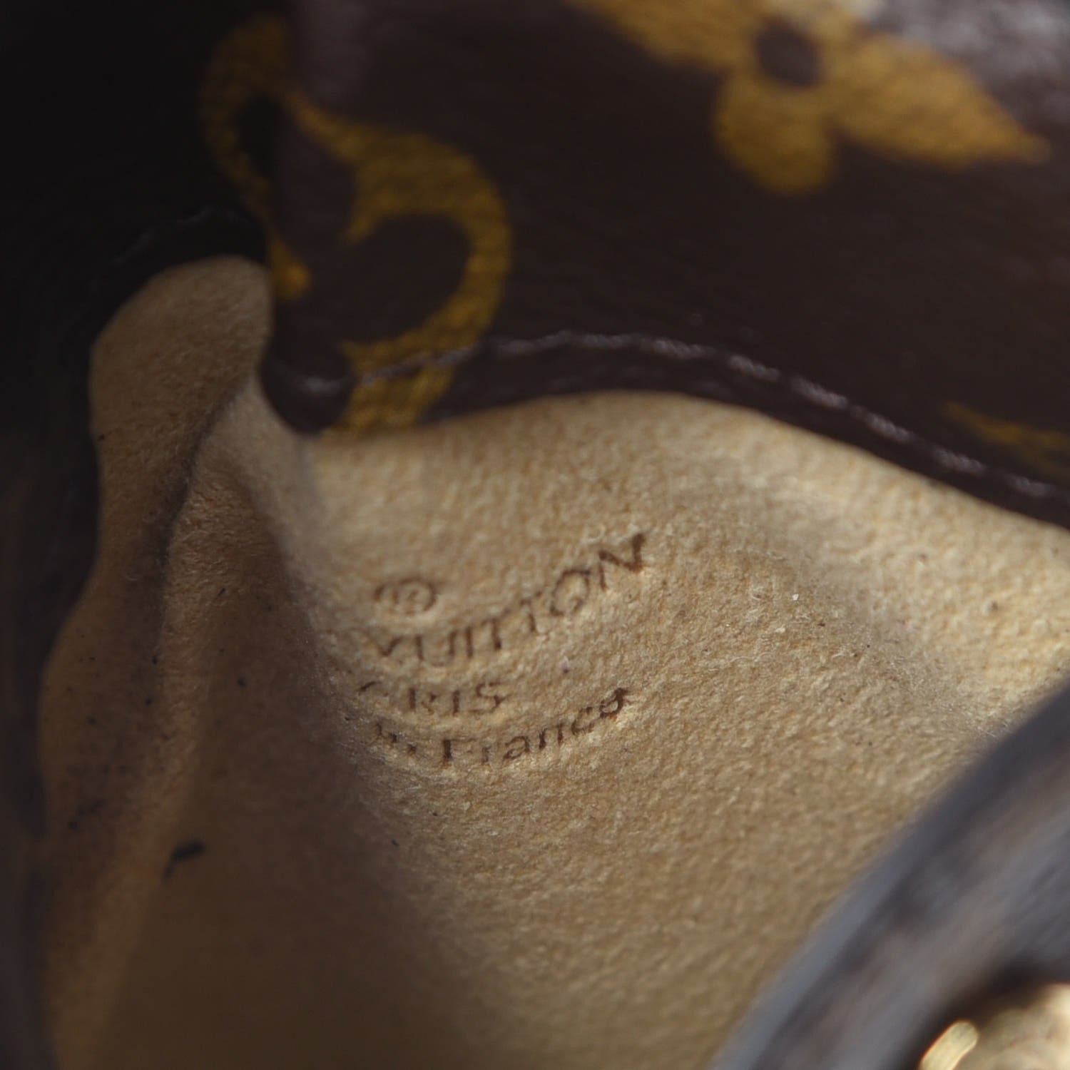 Louis Vuitton Monogram Sunglasses Case MM 6 of 9