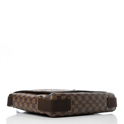 Louis Vuitton Damier Ebene Brooklyn MM 3 of 5