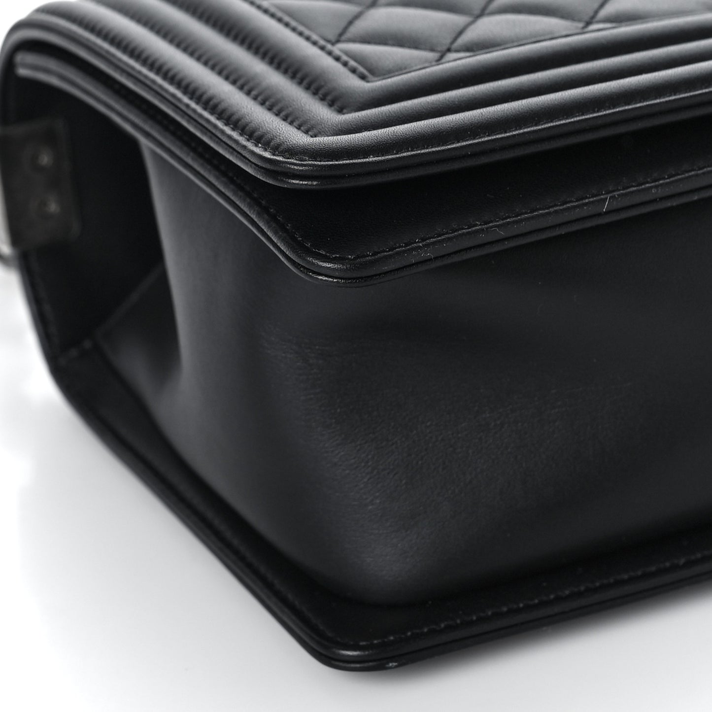 Calfskin Quilted Medium Boy Flap Black