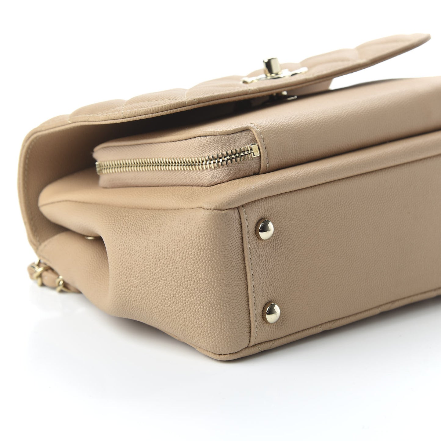 Caviar Quilted Medium Business Affinity Flap Beige