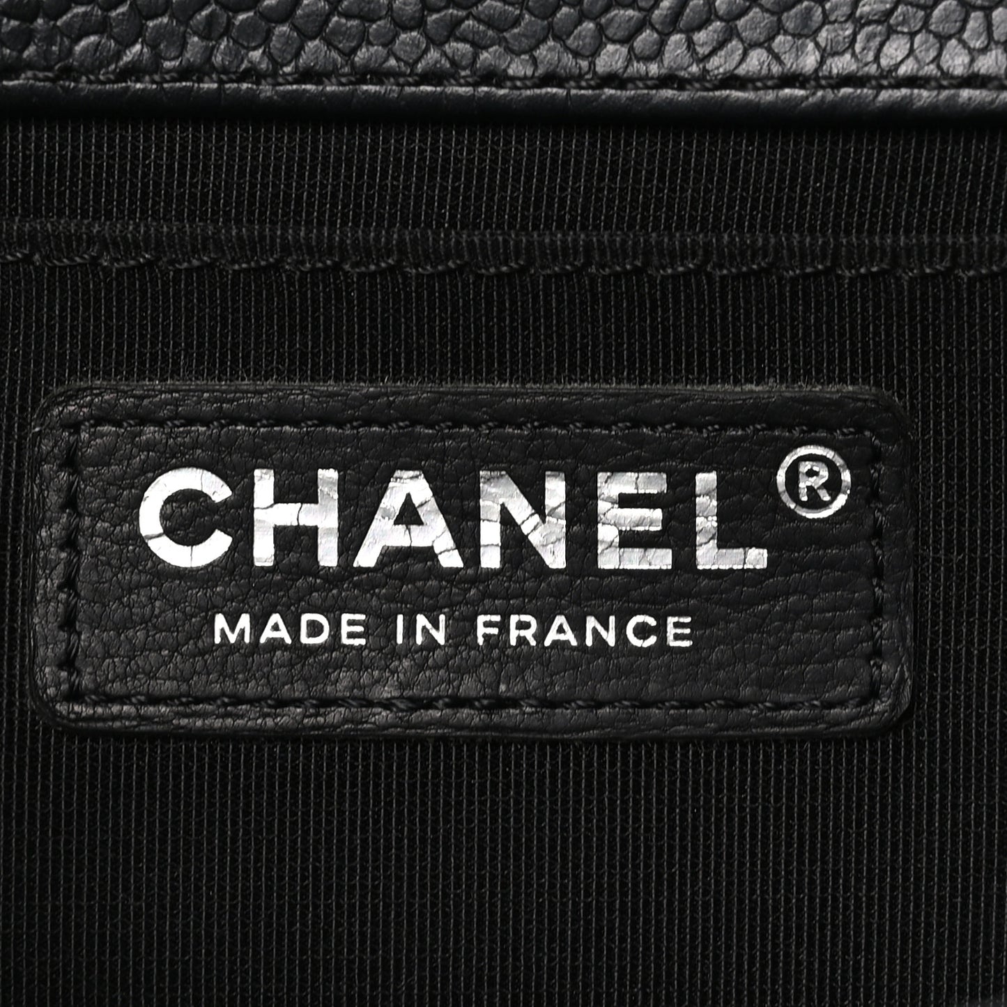 Caviar Chevron Quilted Medium Boy Flap Black