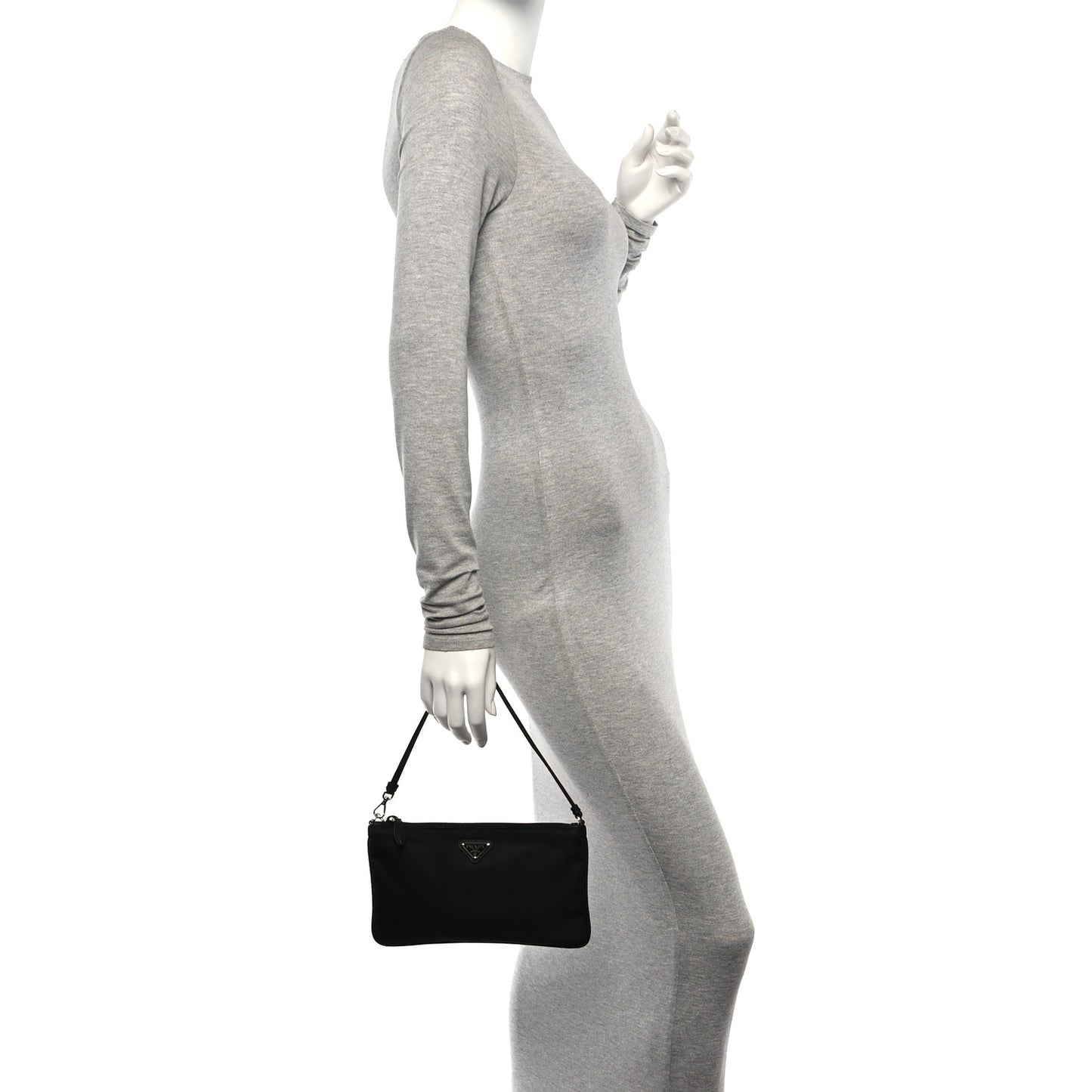 Re-Nylon Vela Pouch Black