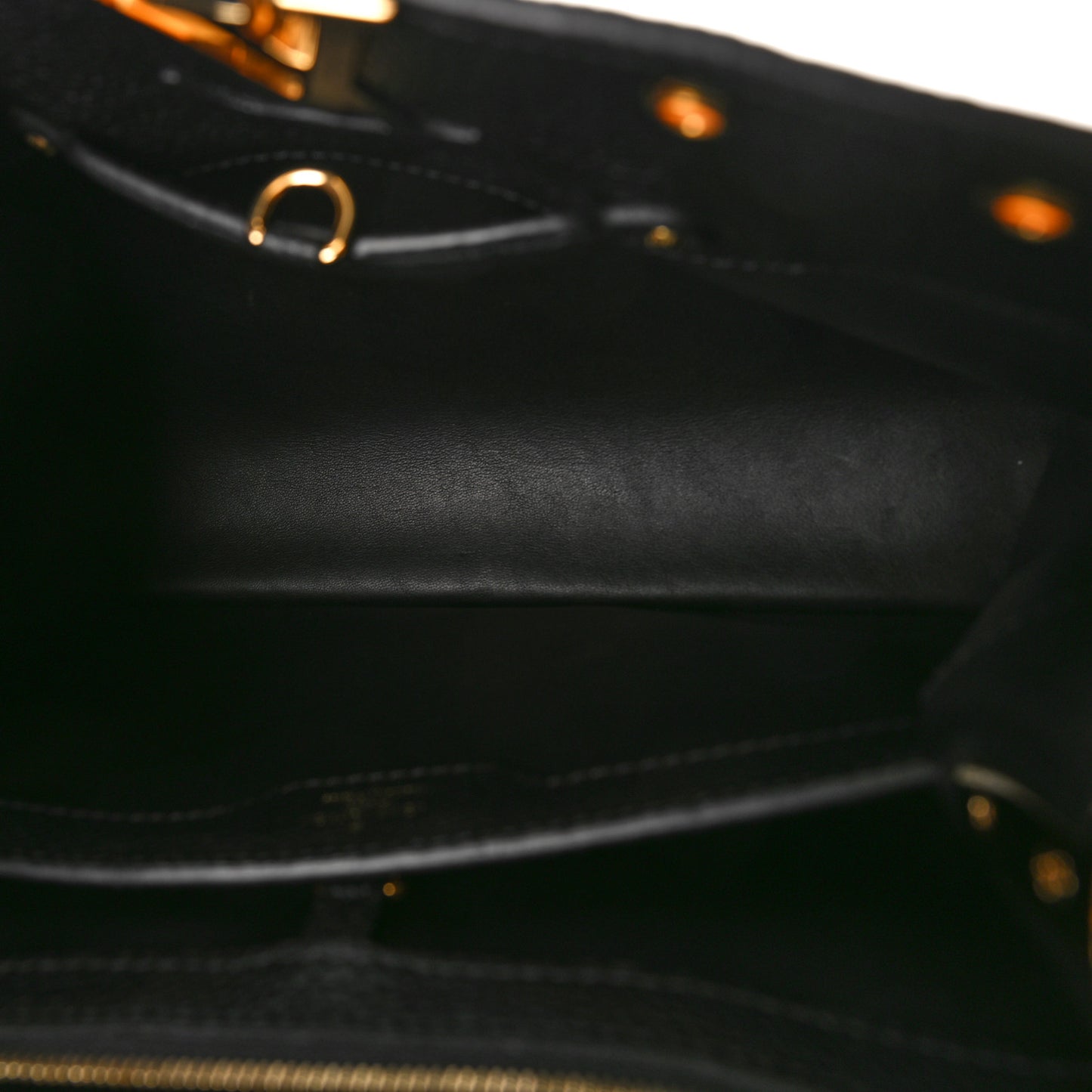Taurillon Studded Capucines PM Black