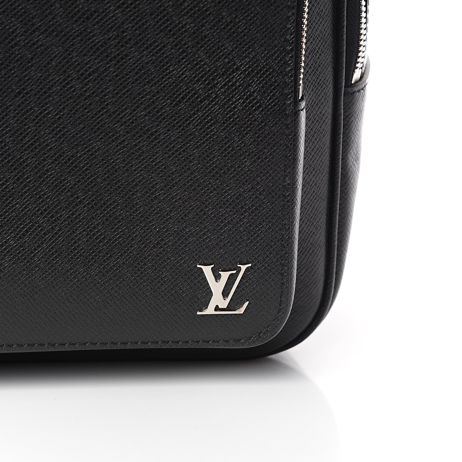 Louis Vuitton Taiga Alex Backpack Black 537434 – FASHIONPHILE