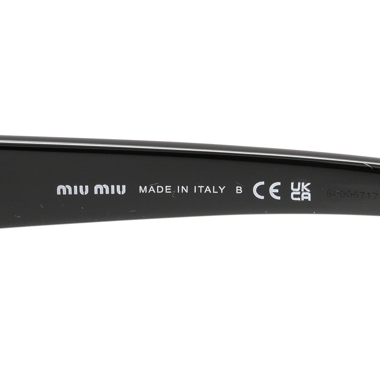 Acetate Oval Reverie Sunglasses SMU B09 Black