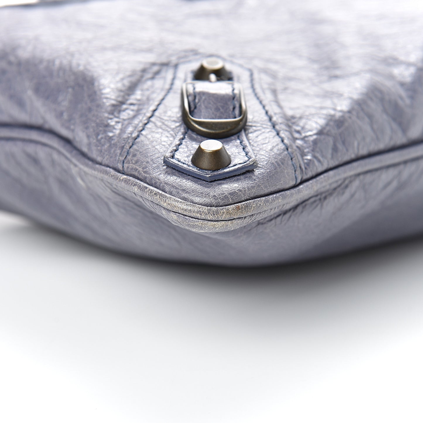 Agneau Classic Hardware Flat Handle Clutch Jacynthe
