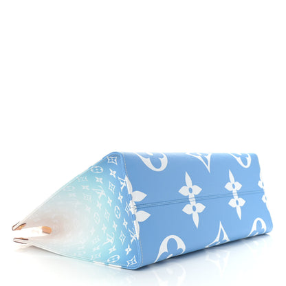 Louis Vuitton Monogram Giant By The Pool Onthego GM Blue 4 of 16