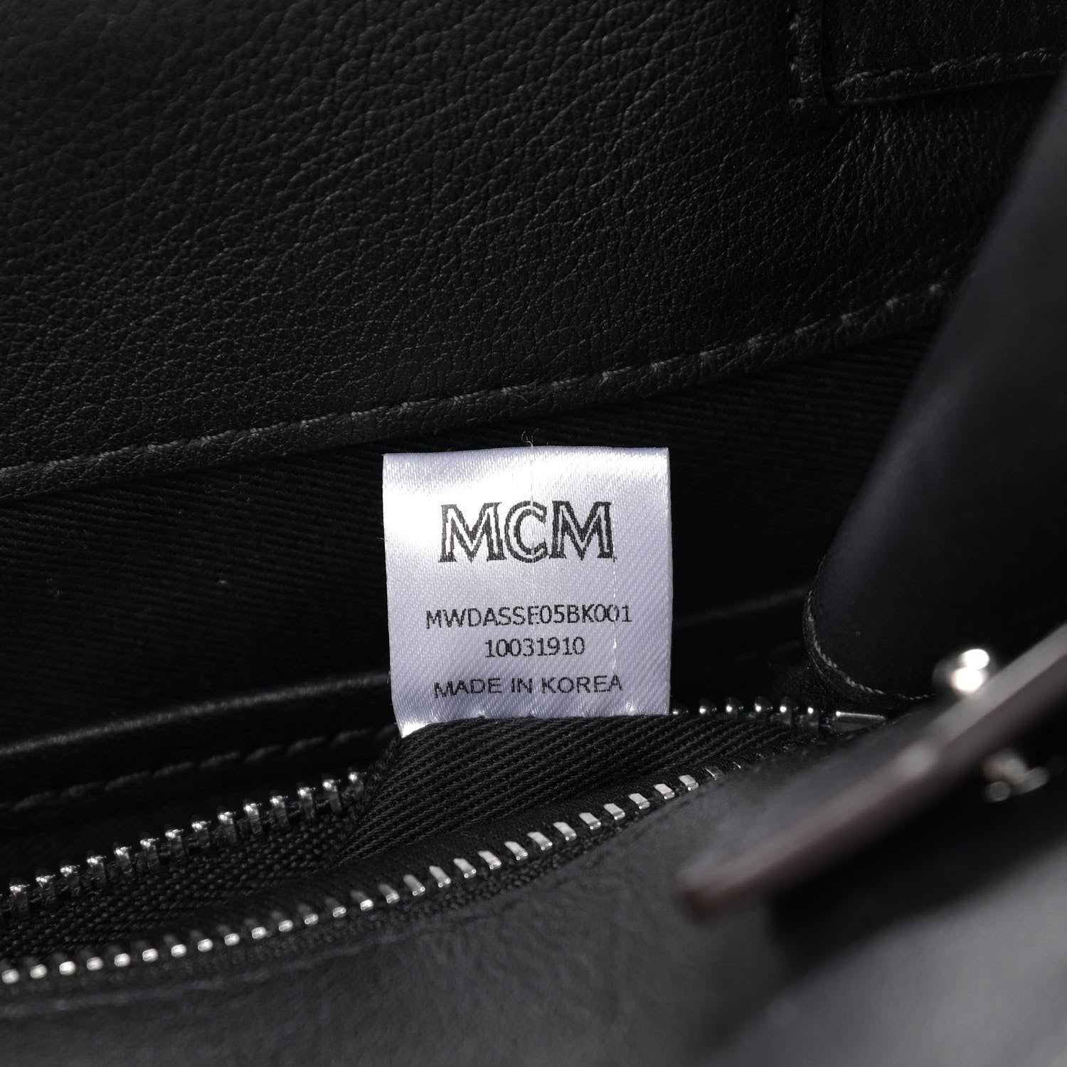 MCM Visetos Calfskin Essential Bucket Bag Black 7 of 10