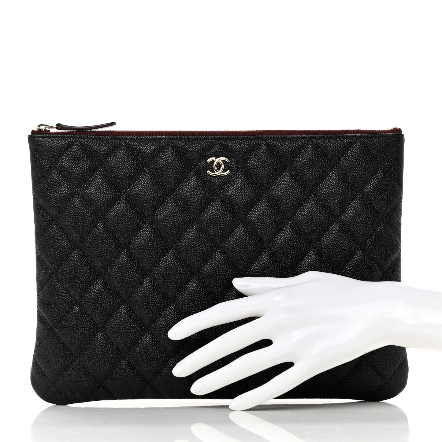 Caviar Quilted Medium Cosmetic Case Black
