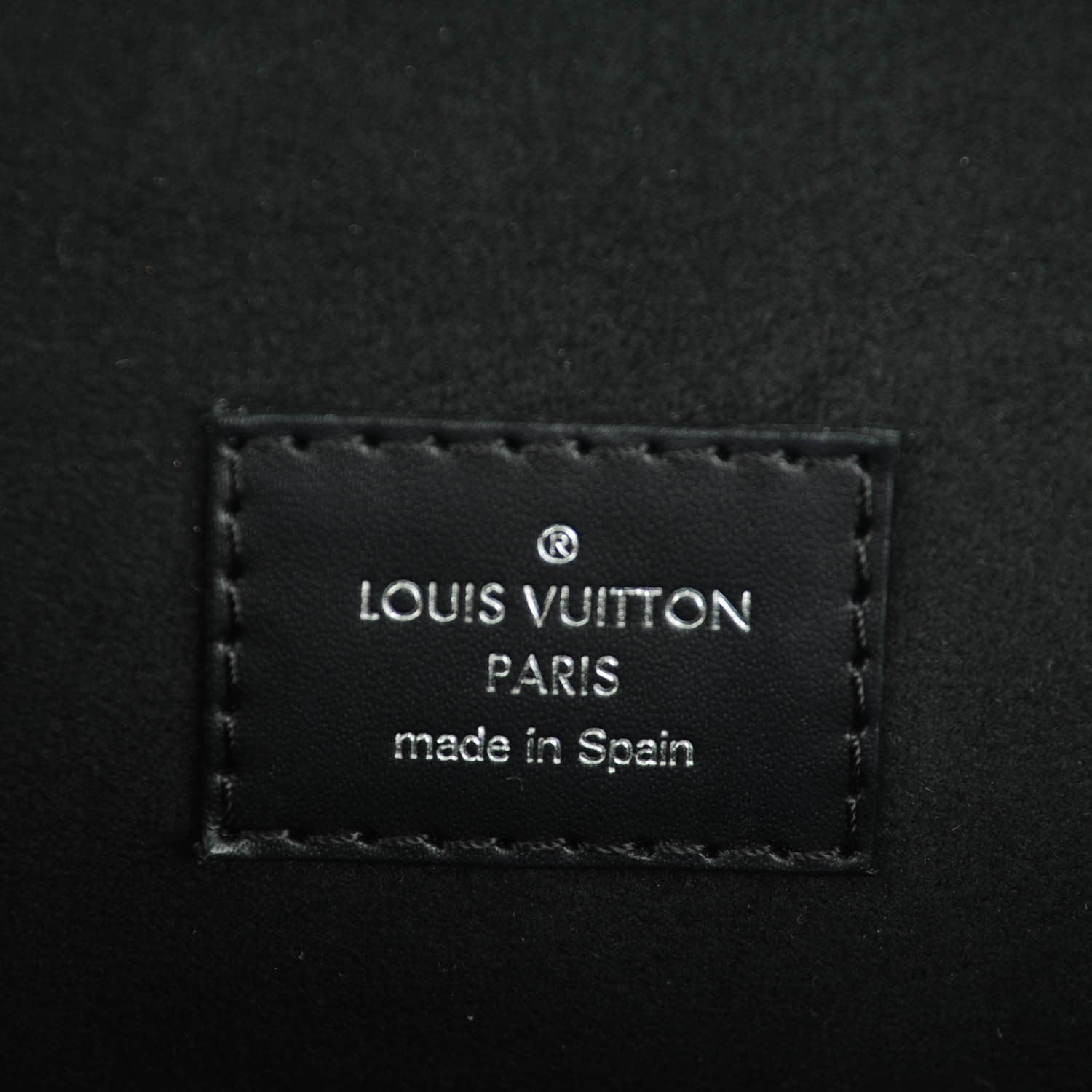 Louis Vuitton Epi Cluny BB Black 6 of 7