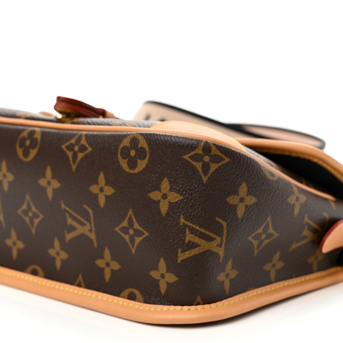 Monogram Diane Black