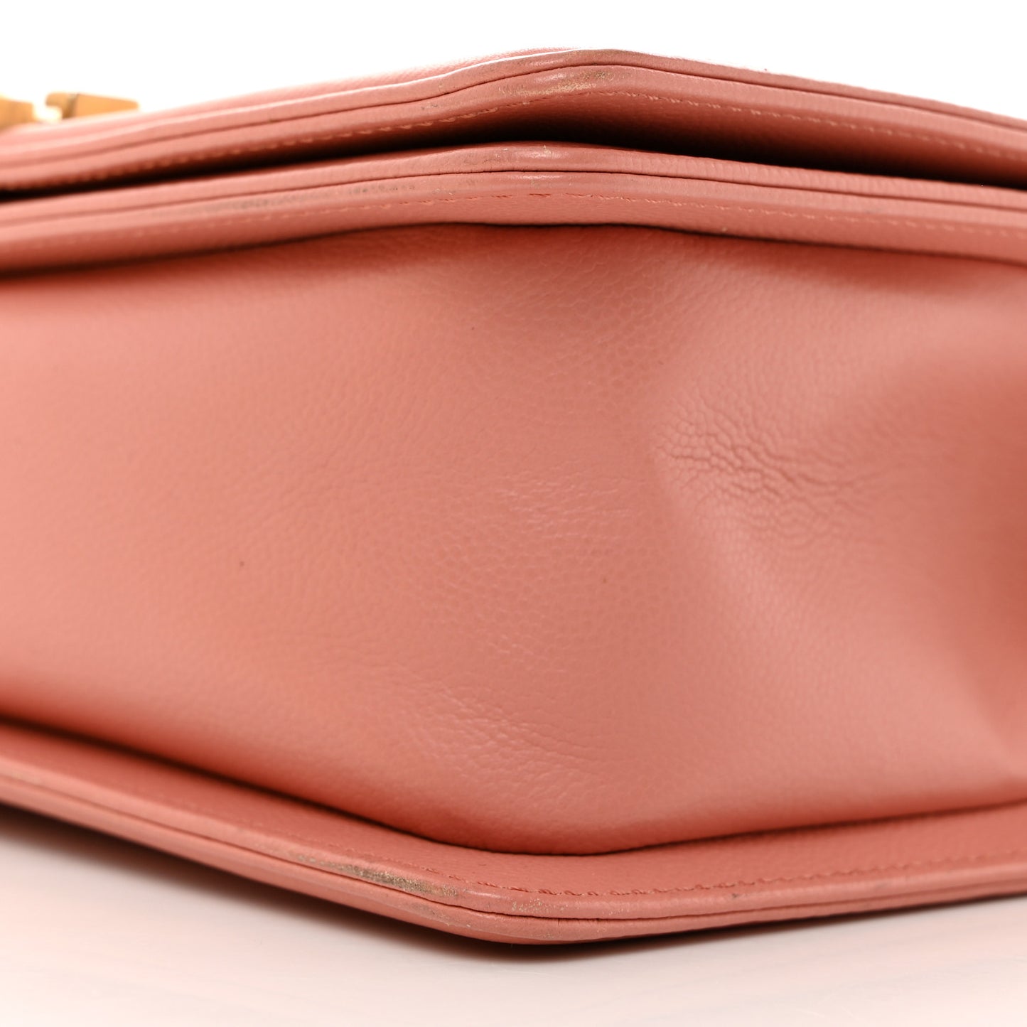 Caviar Quilted Medium Boy Flap Pink