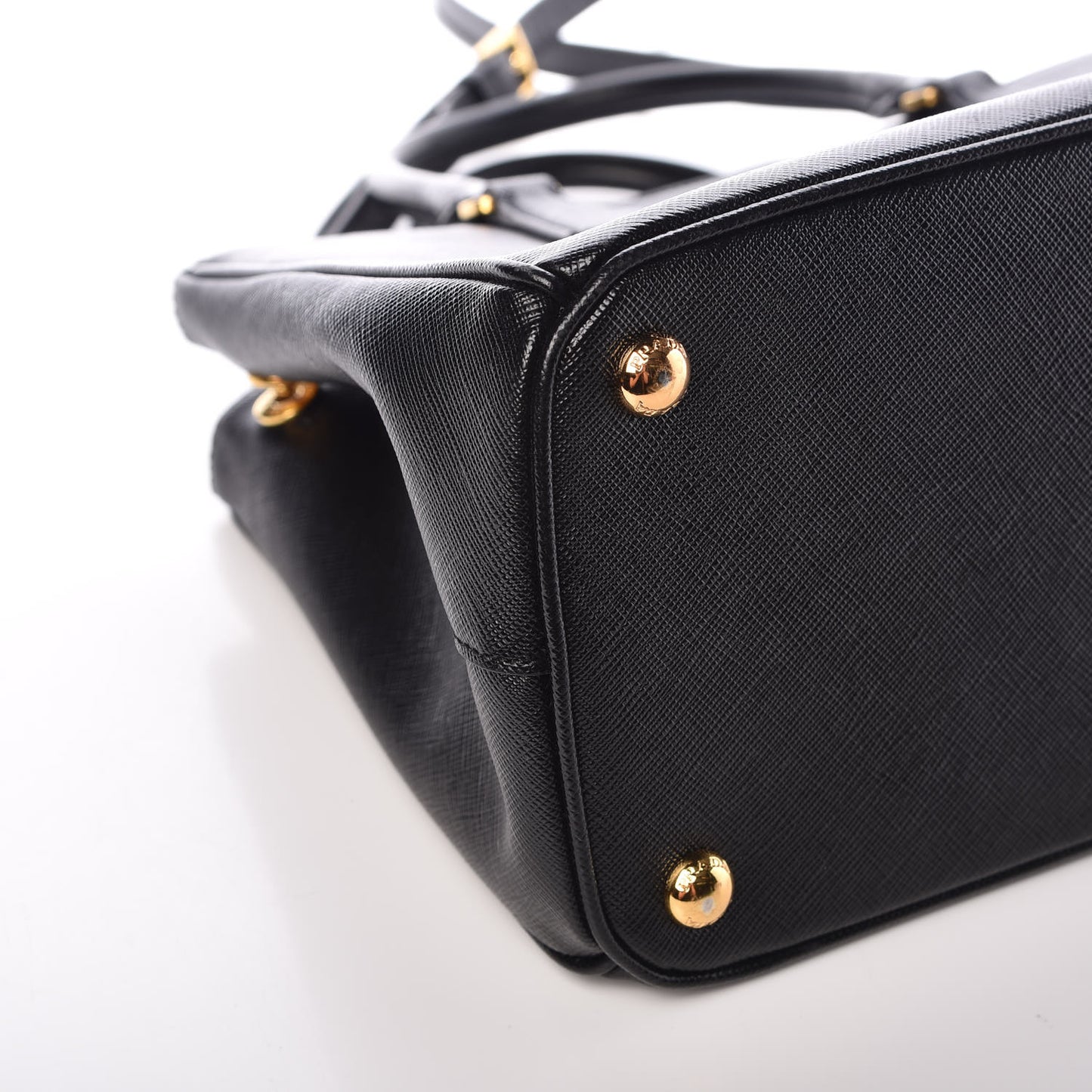 Saffiano Medium Galleria Double Zip Tote Black