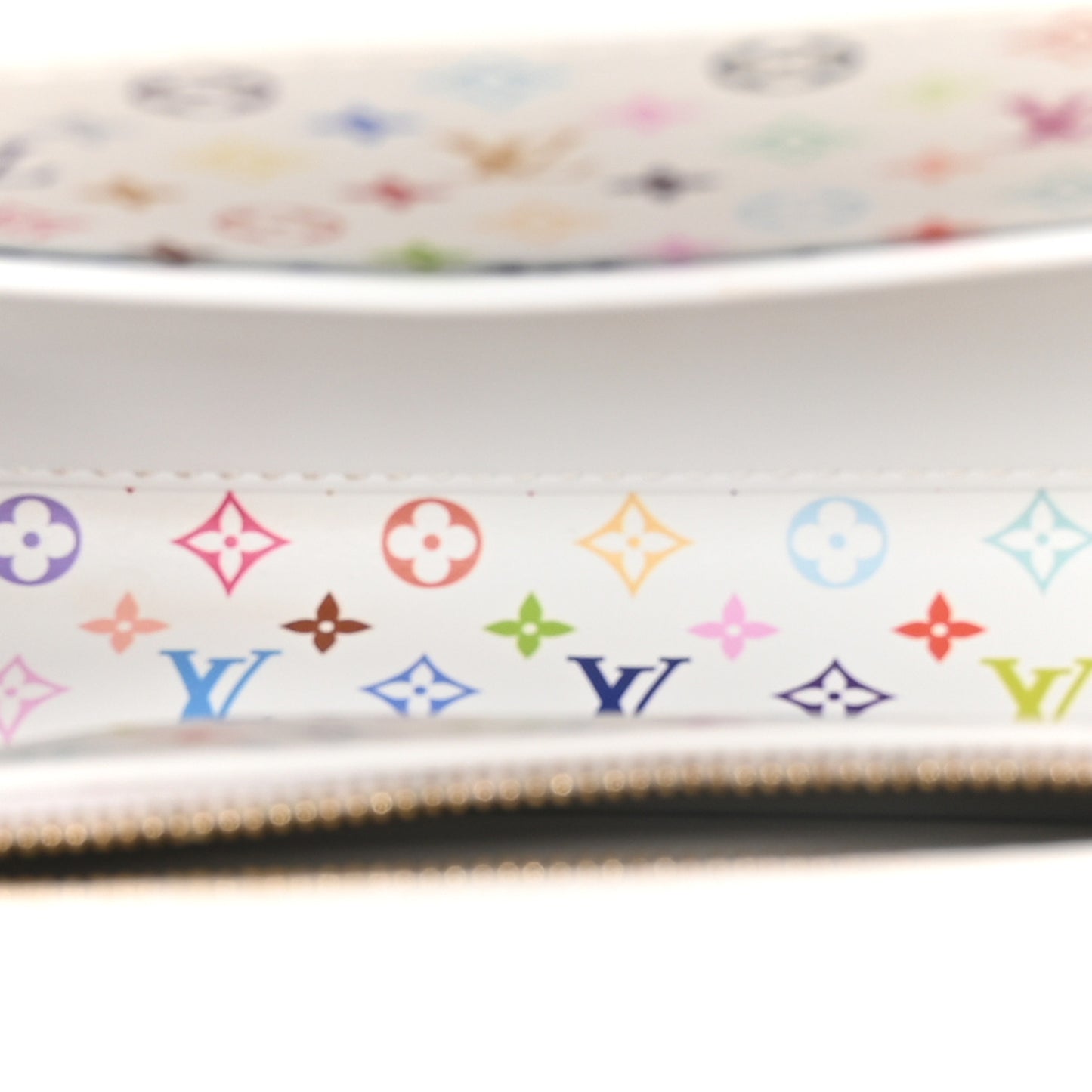 LV X TM Taurillon BB Capucines Blanc