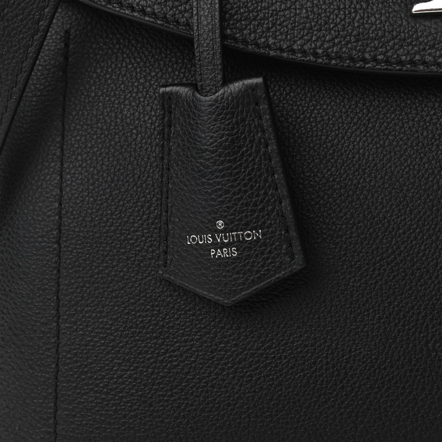 Soft Calfskin Lockme Ever MM Black