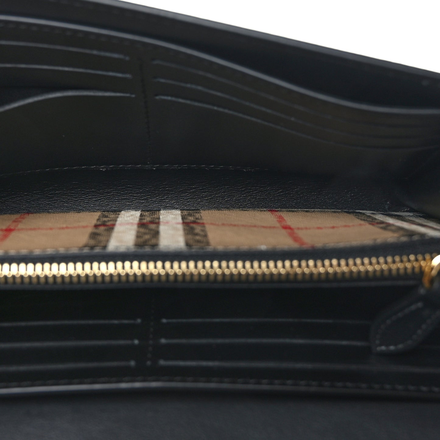 Calfskin Vintage Check Hannah Wallet with Detachable Strap Black