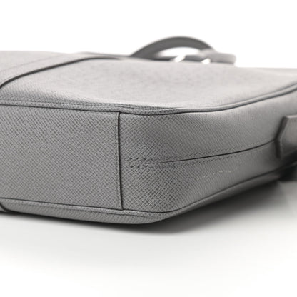 Louis Vuitton Taiga Porte-Documents Voyage PM Glacier 10 of 12