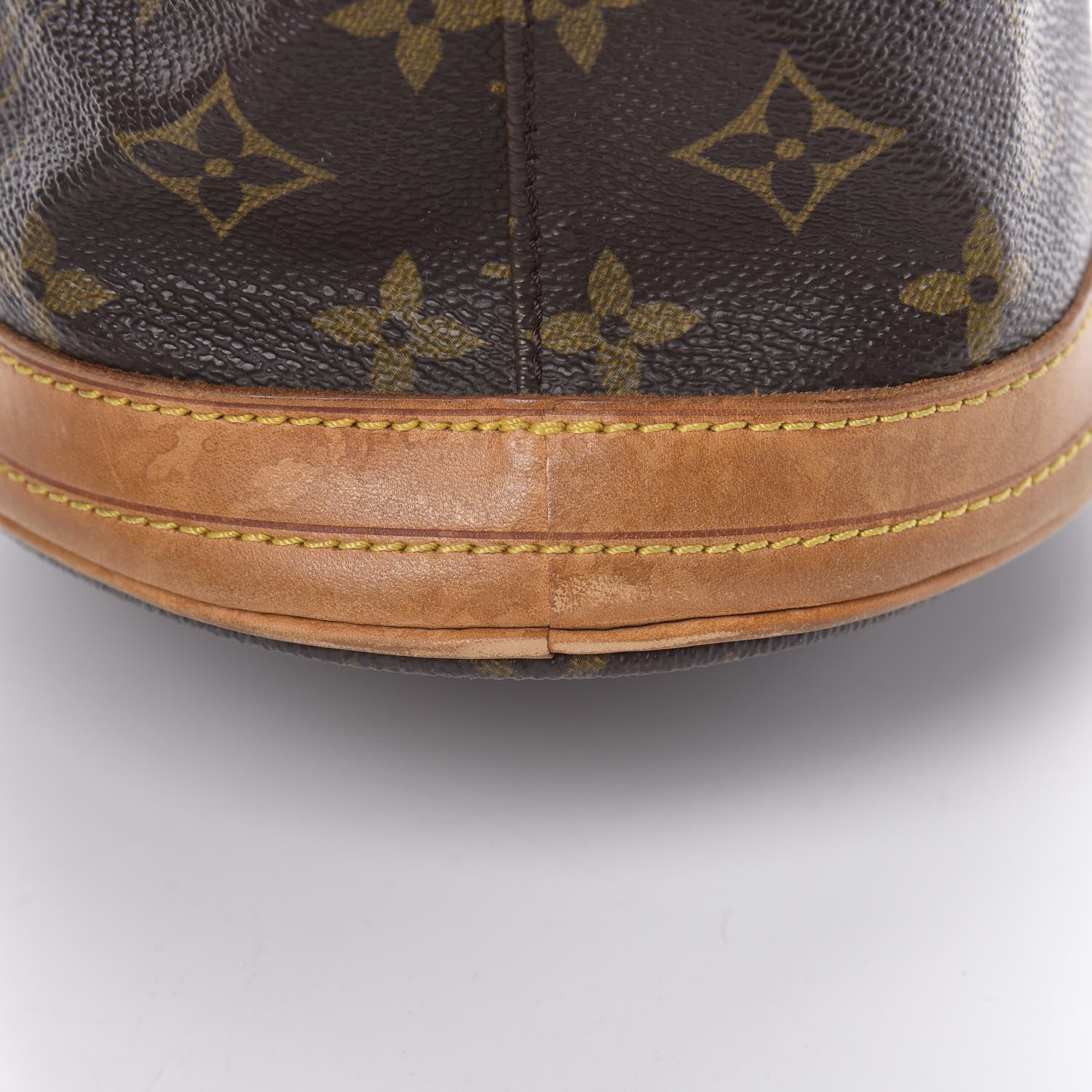 Louis Vuitton Monogram Petit Bucket 23 21 of 22