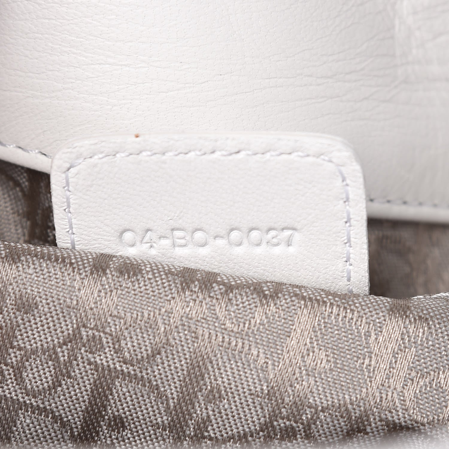 Christian Dior Lambskin Cannage Medium Dior Soft Hobo White 7 of 9