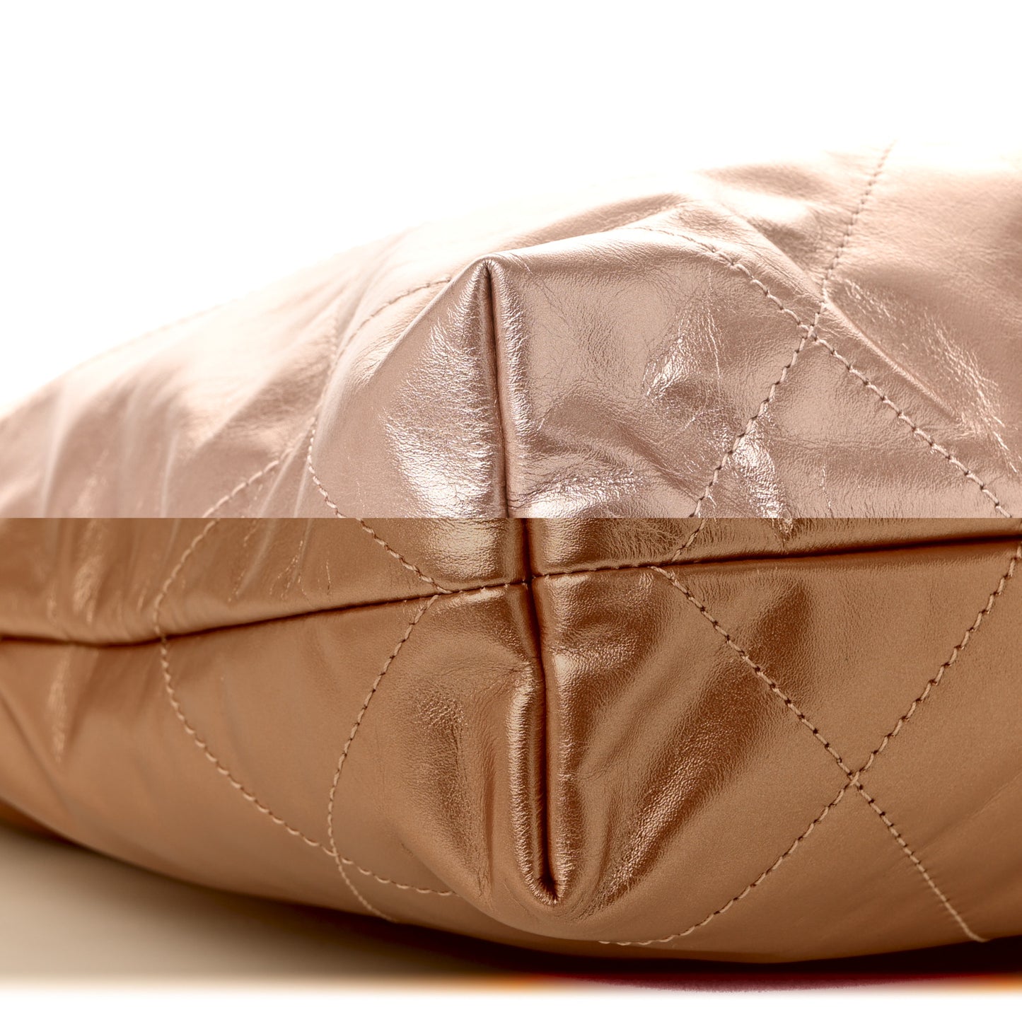 Metallic Calfskin Quilted Small Chanel 22 Pink