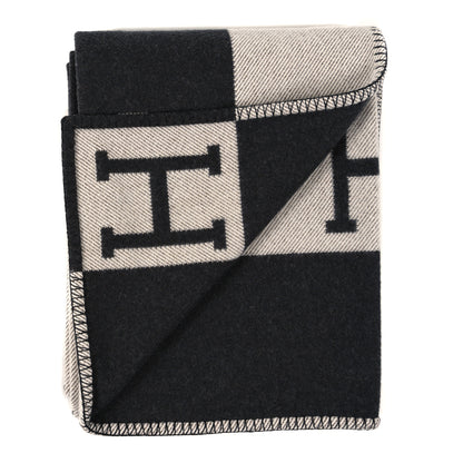 Hermes Wool Cashmere Signature Avalon Blanket Ecru Gris Fonce 2 of 3