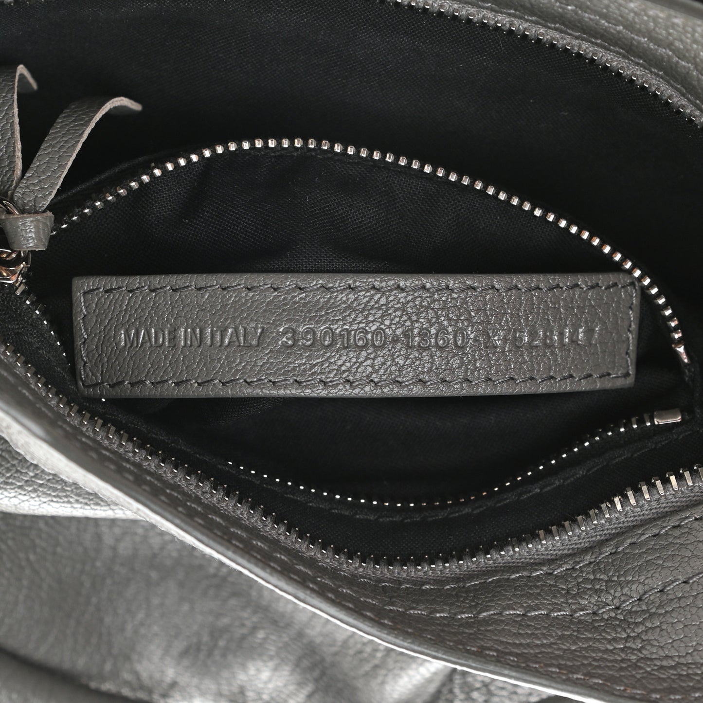 Chevre Silver Metallic Edge Hardware Mini City Gris Acier