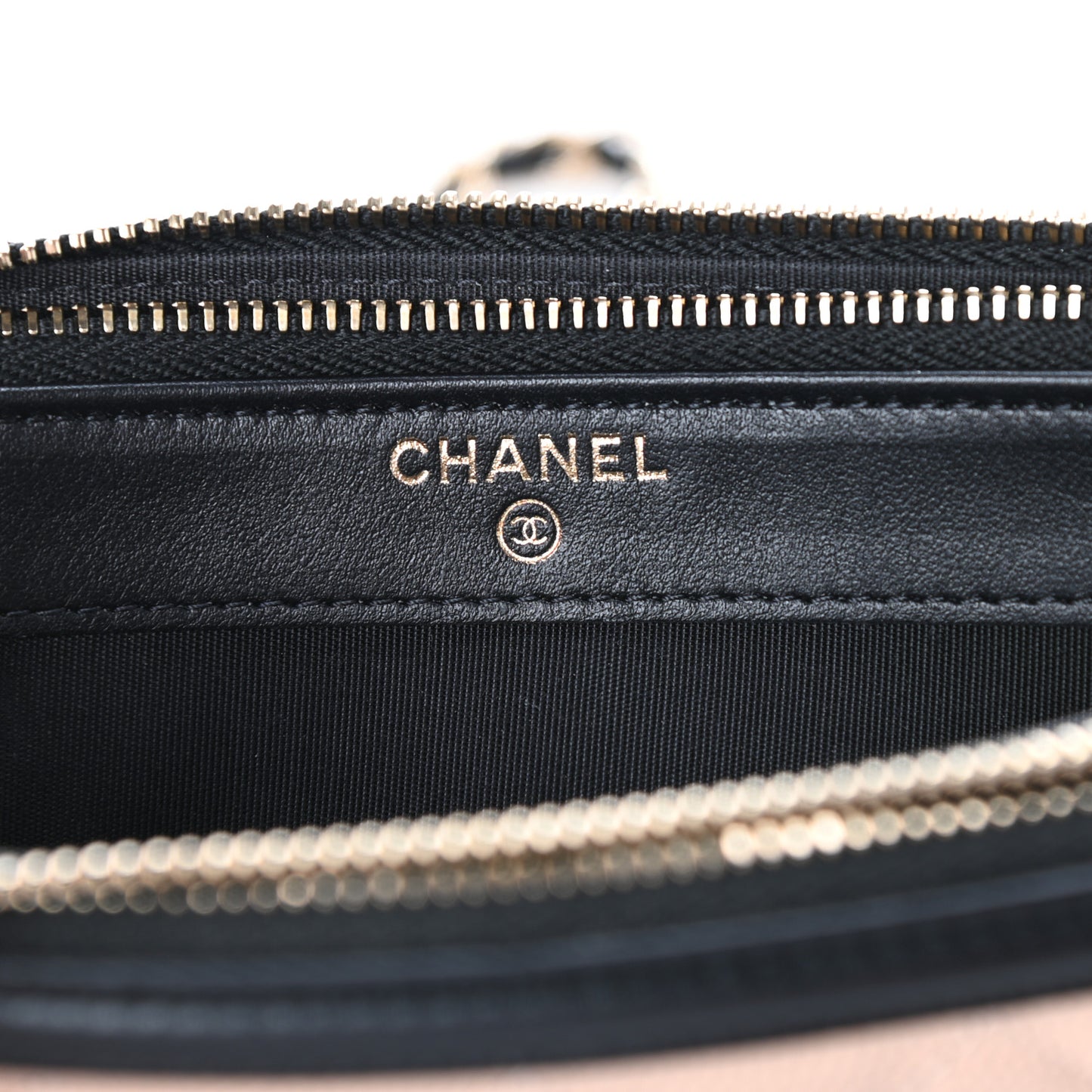 Caviar Quilted CC Filigree Clutch With Chain Beige Black