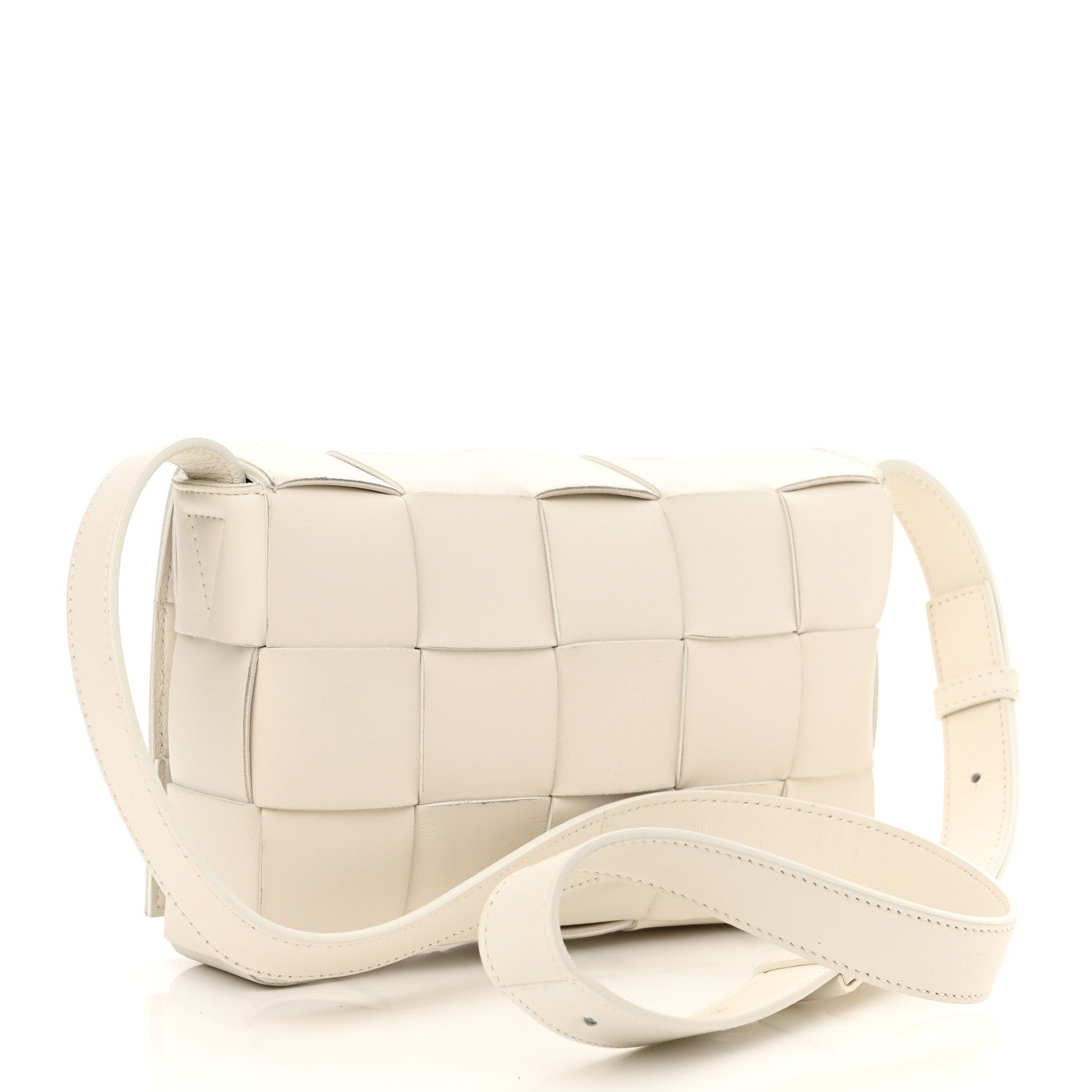 Bottega Veneta Lambskin Maxi Intrecciato Cassette Crossbody Bag White 3 of 9