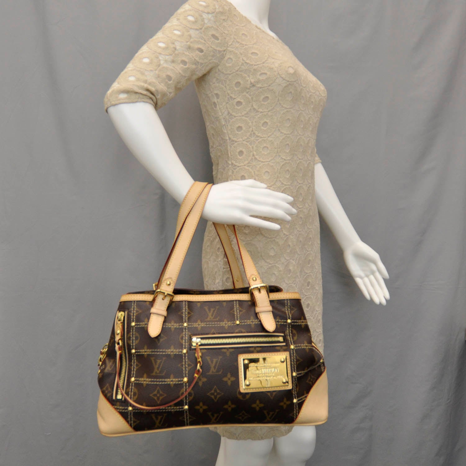 Louis Vuitton Monogram Riveting 2 of 9