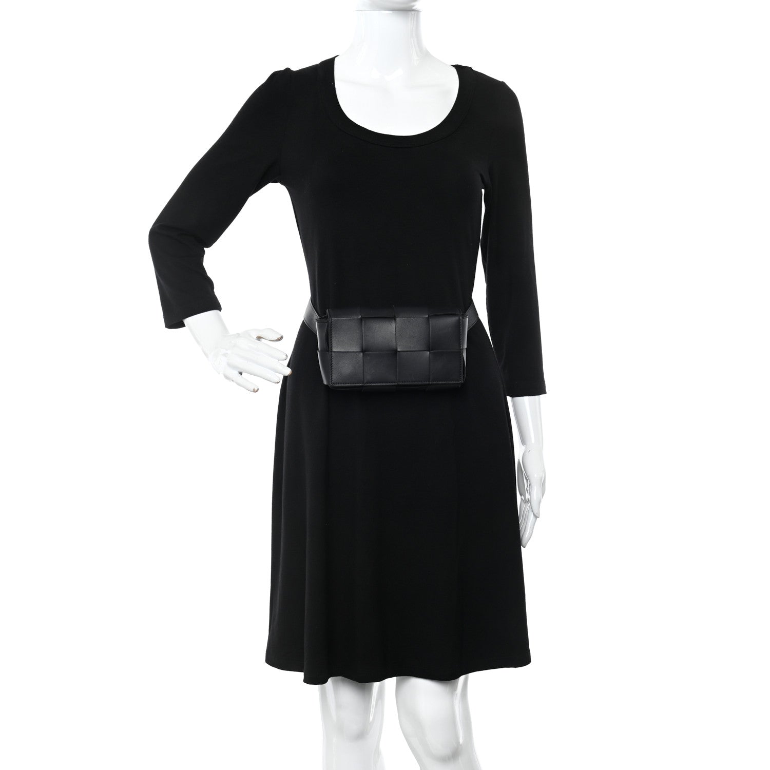 Bottega Veneta Nappa Maxi Intreccio The Belt Cassette Bag Black 2 of 11