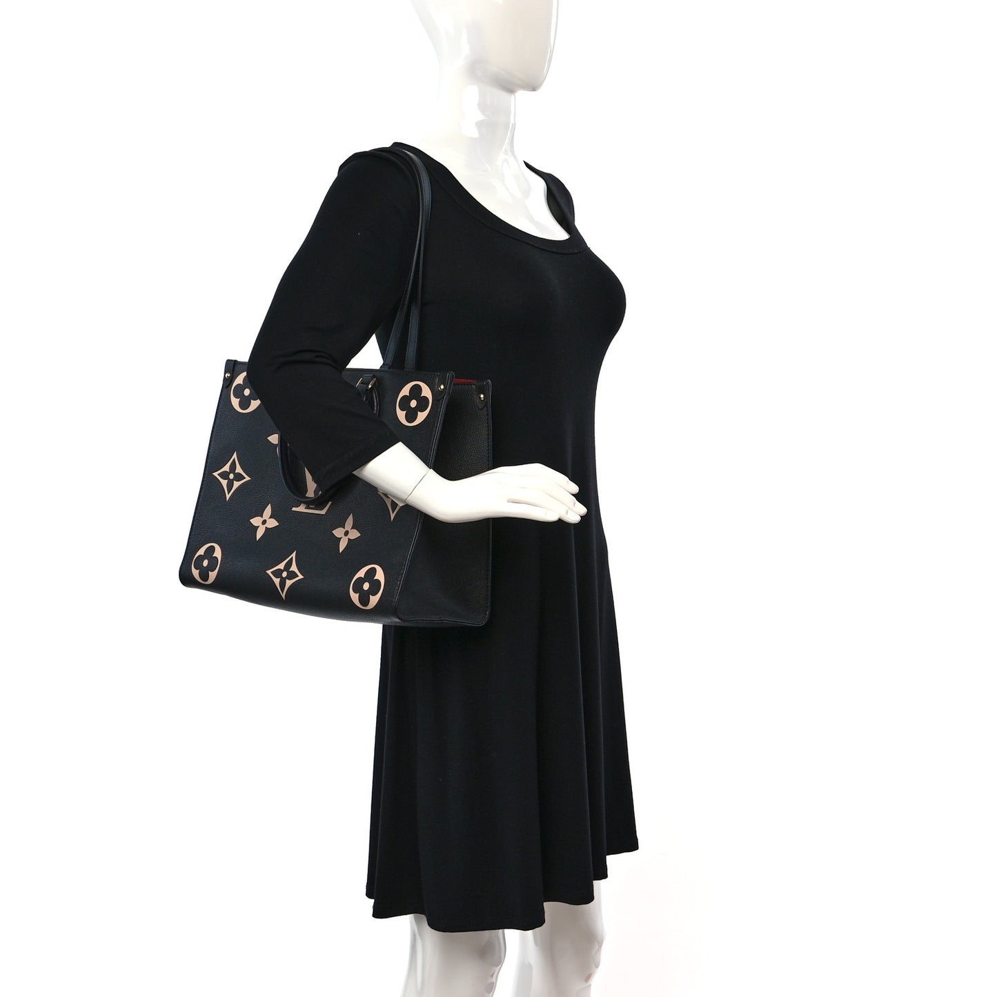 Empreinte Monogram Giant Onthego MM Black Beige