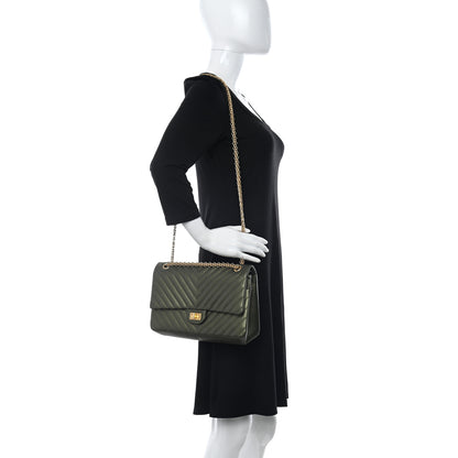 Chanel Metallic Calfskin Chevron Quilted 2.55 Reissue 226 Flap Green 2 of 9