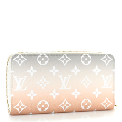 Louis Vuitton Monogram Giant By The Pool Zippy Wallet Brume 3 of 8
