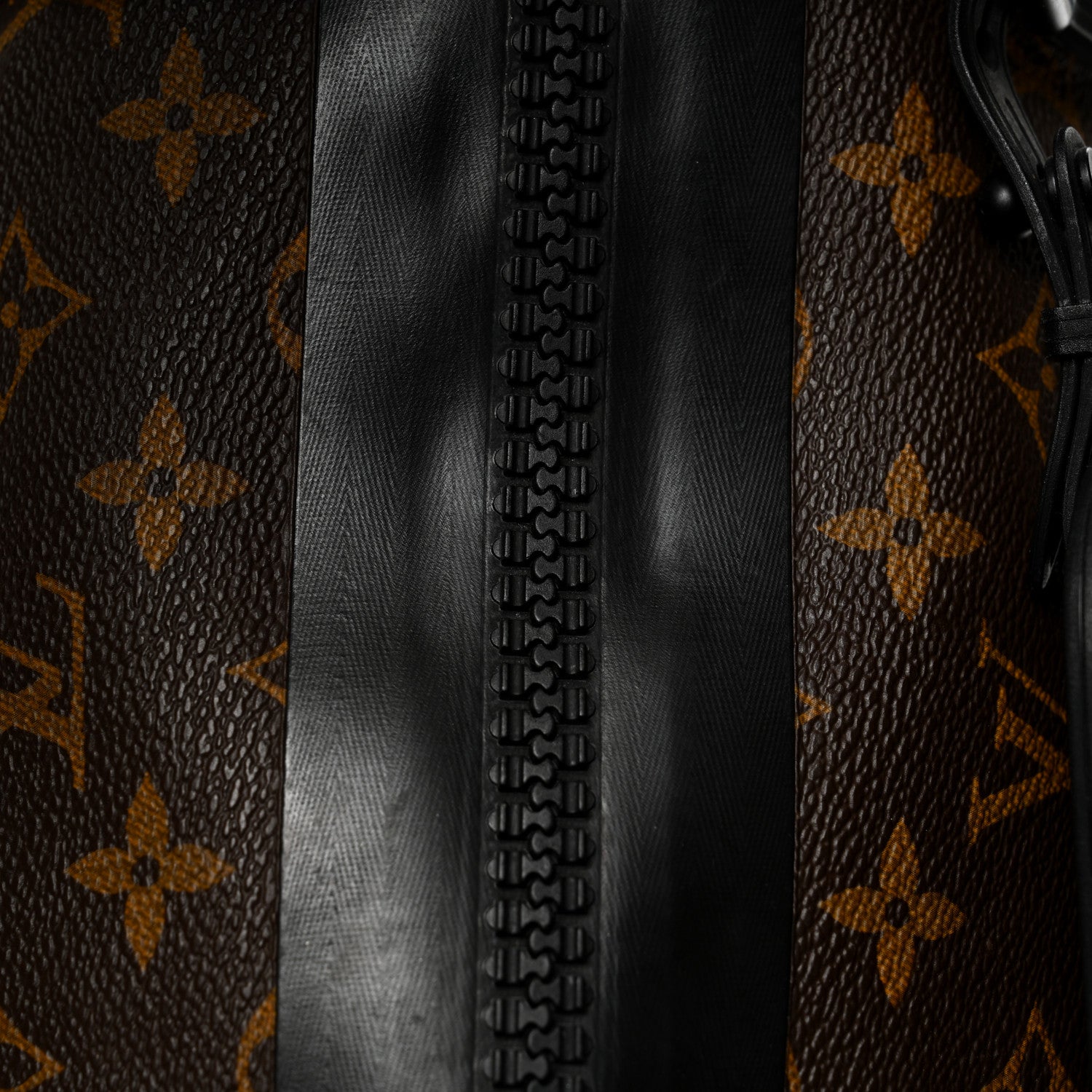 Louis Vuitton Monogram Waterproof Keepall Bandouliere 55 7 of 11