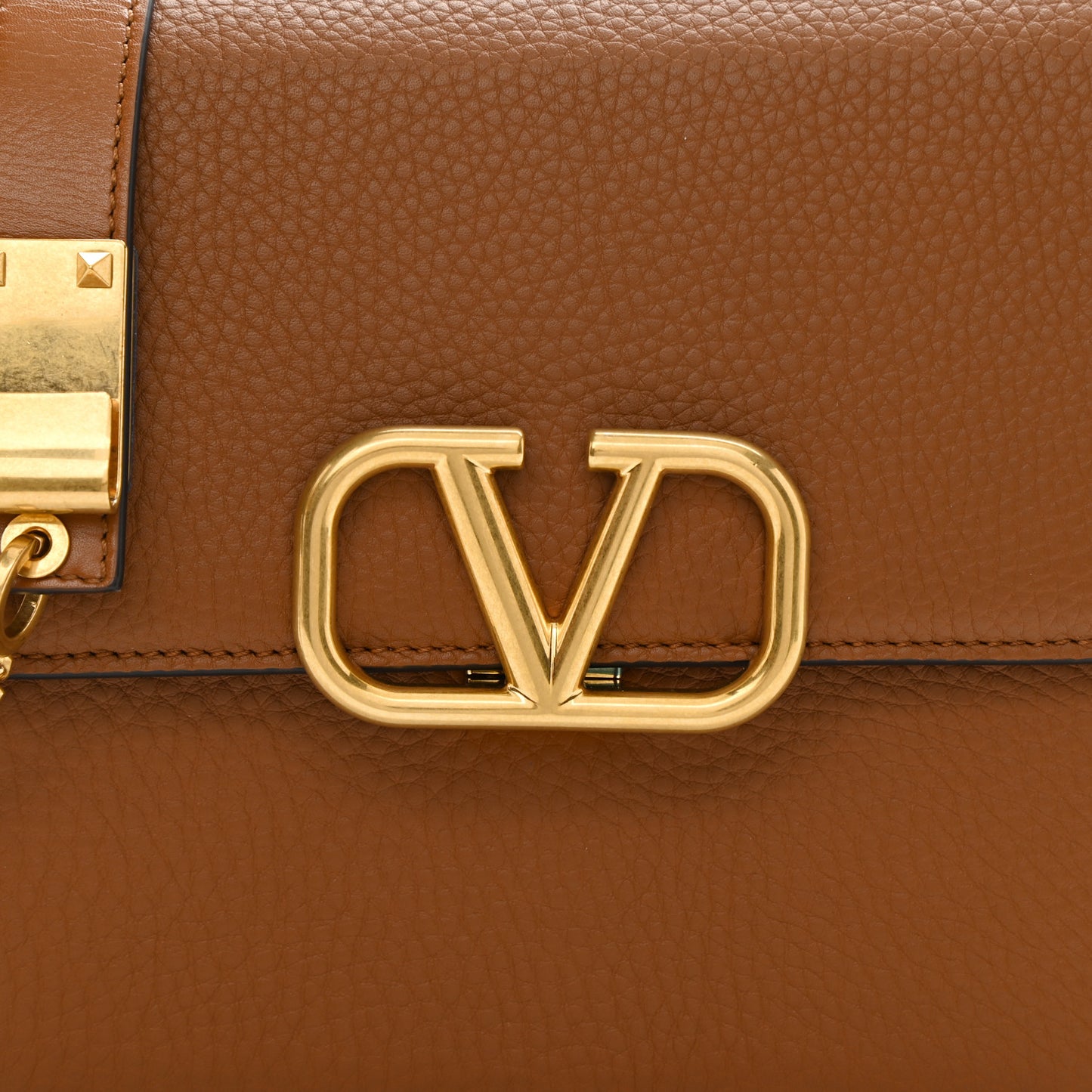 Grained Calfskin Large VSling Shoulder Bag Saddle Brown
