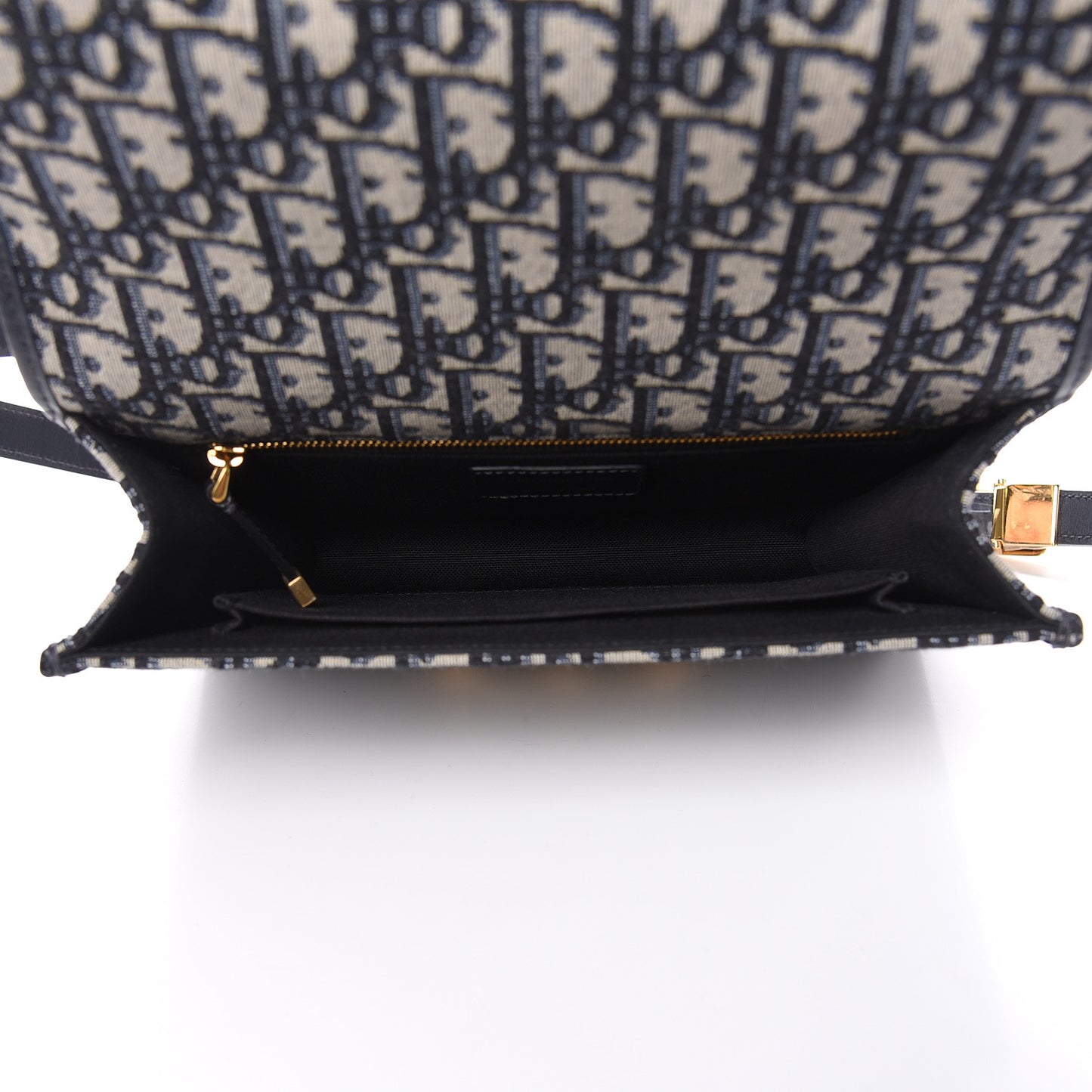 Oblique 30 Montaigne Flap Bag Blue