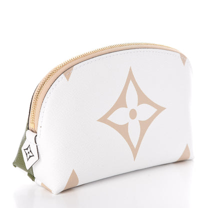 Louis Vuitton Monogram Giant Cosmetic Pouch Kaki 3 of 6