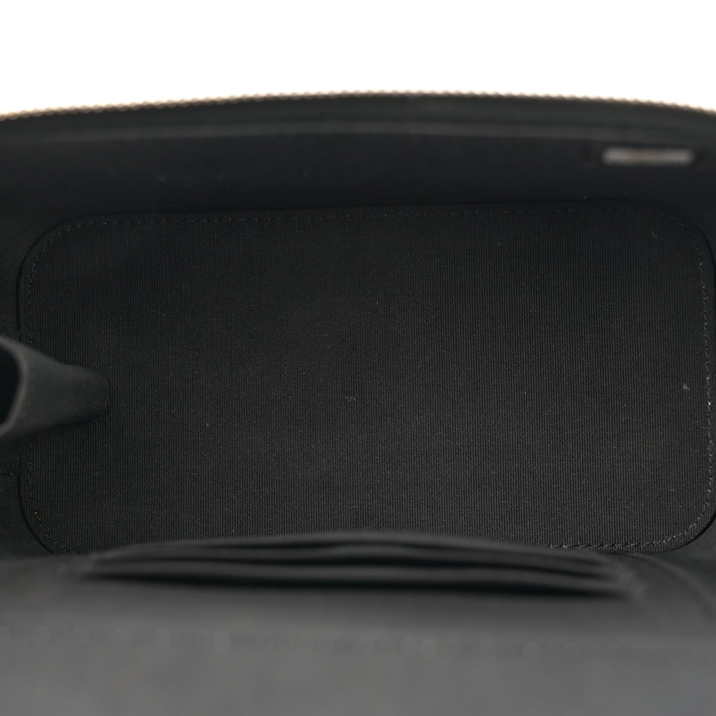 Lambskin Quilted Small Top Handle Vanity Case With Chain Black