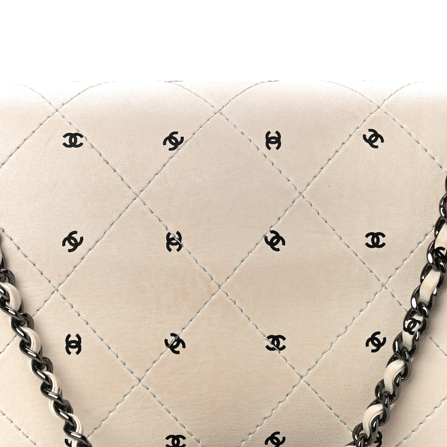 Printed Lambskin Logo CC Envelope Clutch With Chain White
