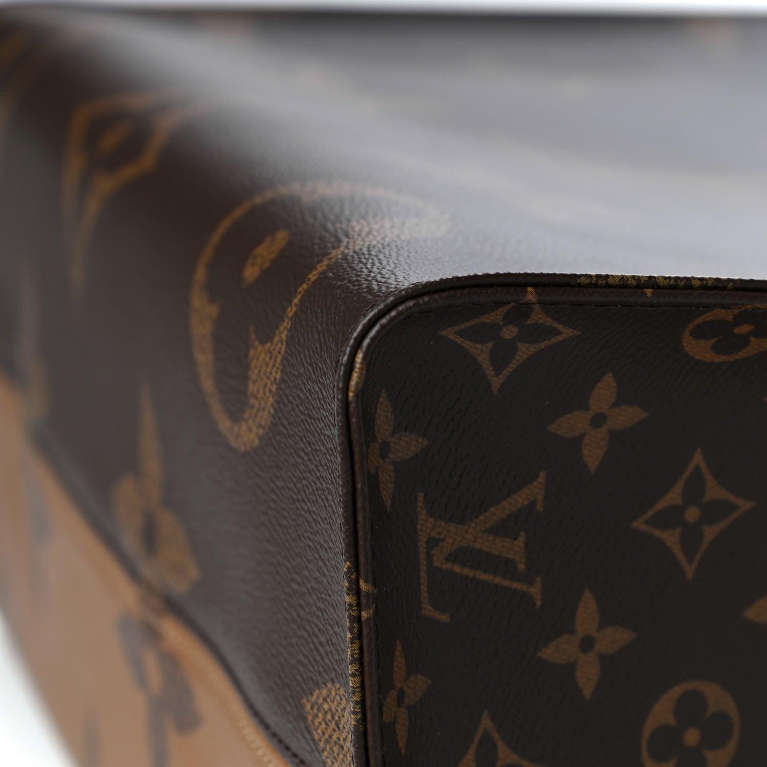 Louis Vuitton Reverse Monogram Giant Onthego GM 19 of 21