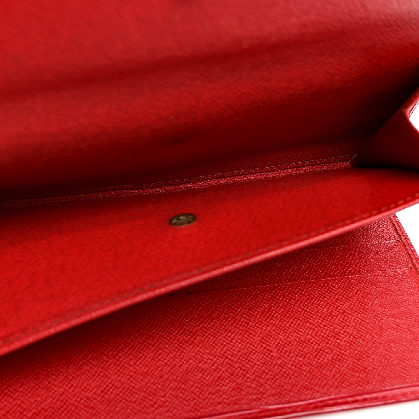 Epi Porte Tresor International Wallet Castillan Red