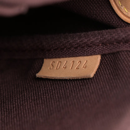 Louis Vuitton Monogram Favorite MM 7 of 12