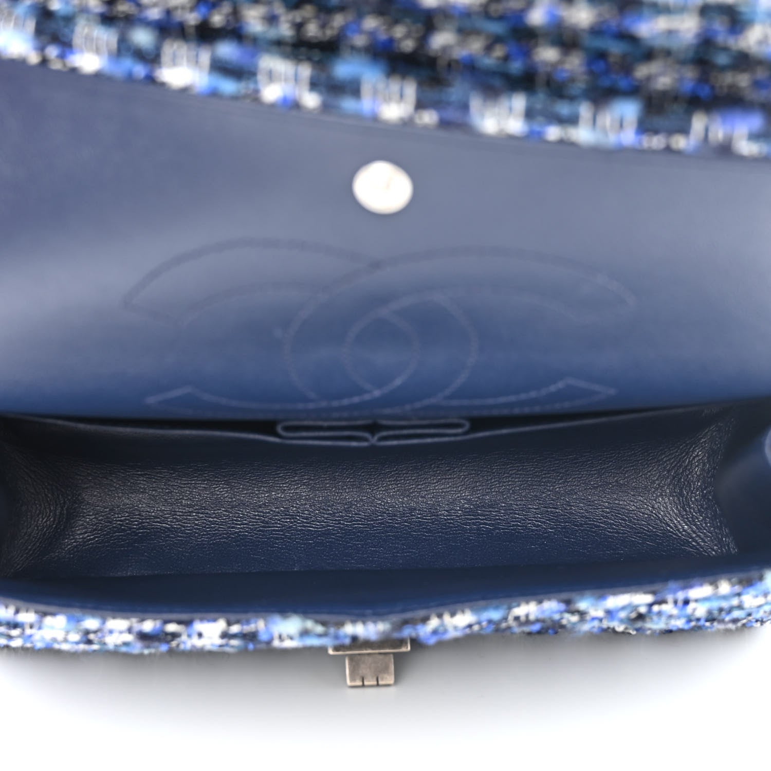 Chanel Tweed Quilted 2.55 Reissue 225 Flap Blue 5 of 10