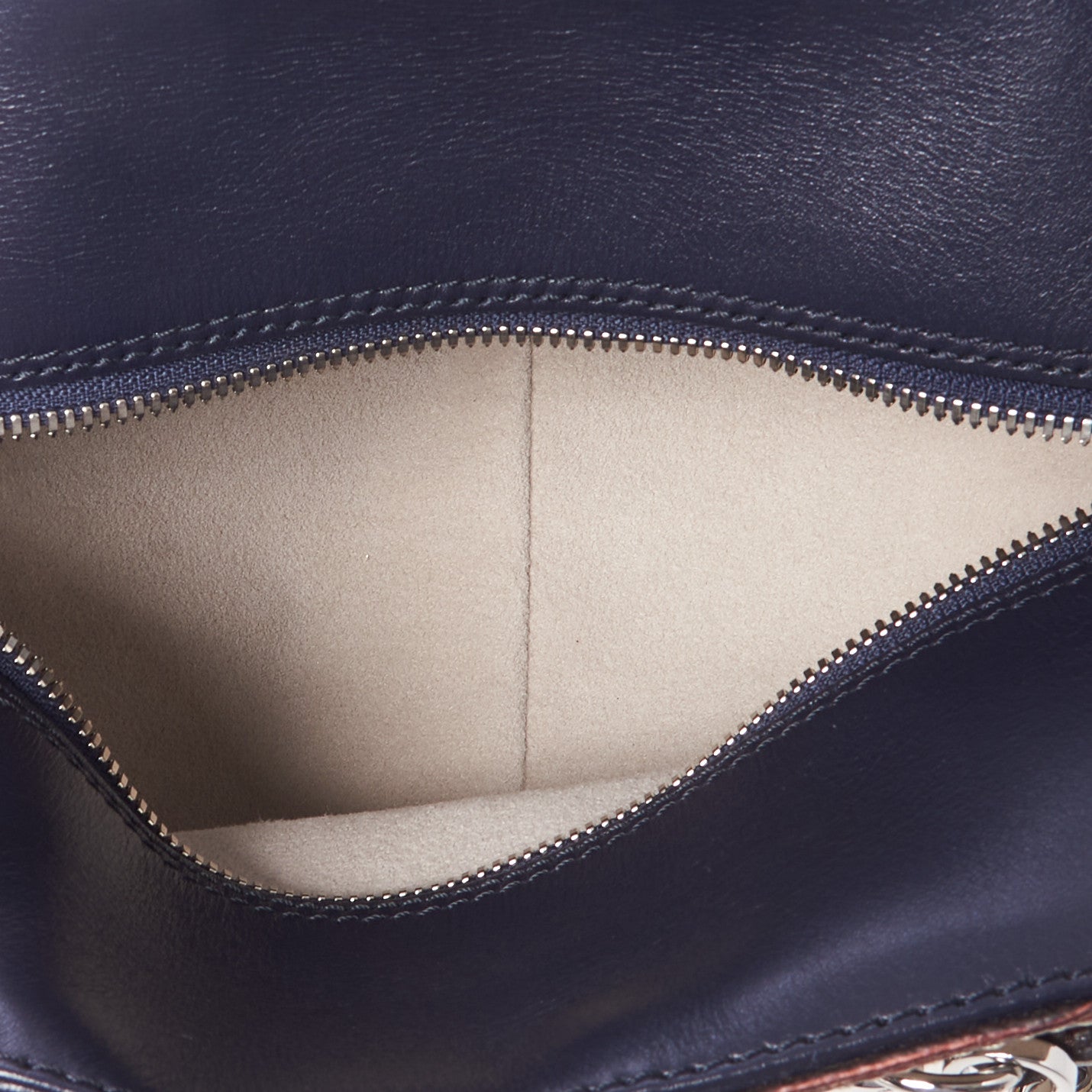 Transformed Canvas Time Trunk Square Bag
