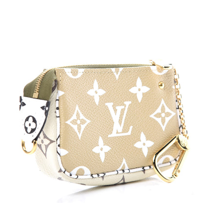 Louis Vuitton Monogram Giant Micro Pochette Accessories Kaki White 3 of 8