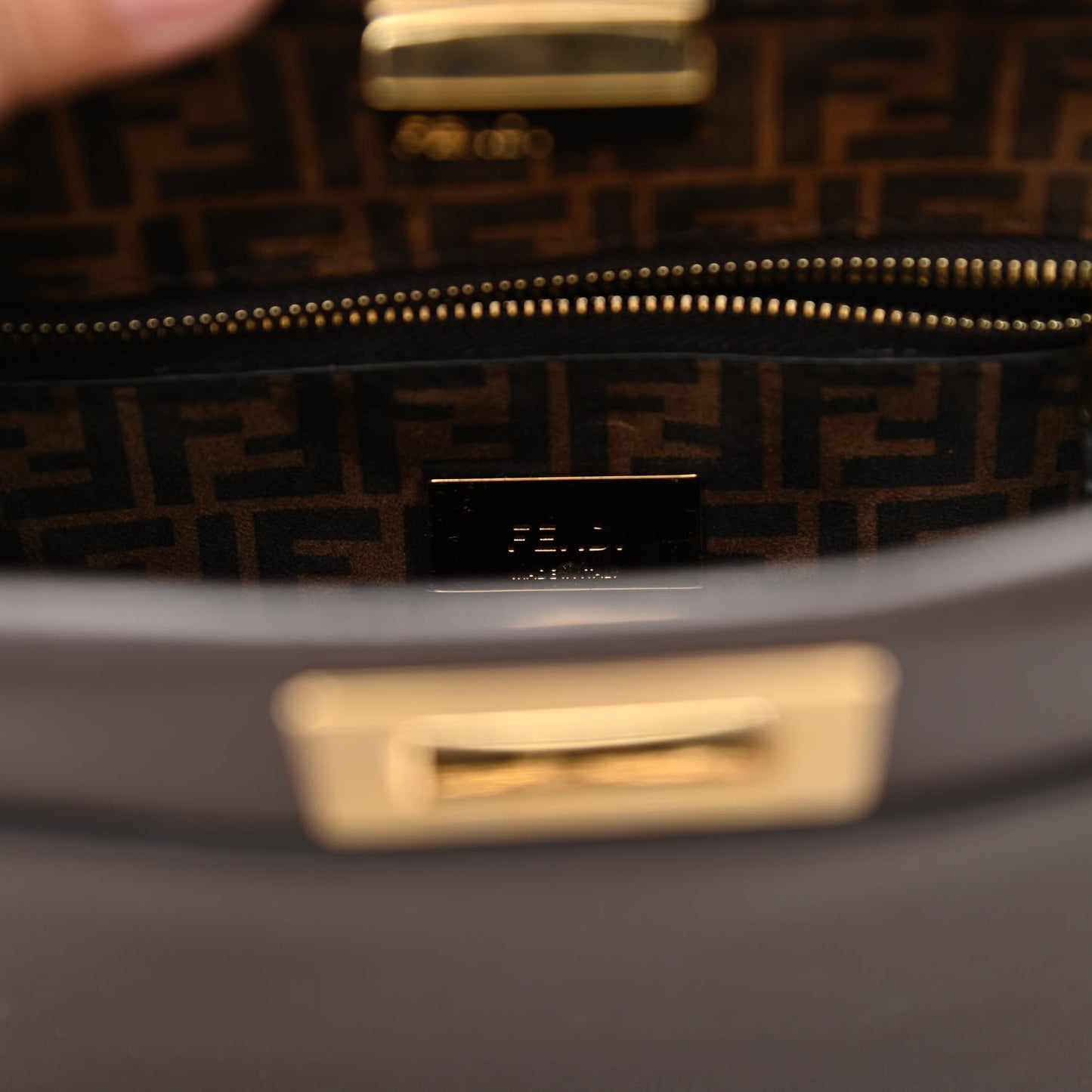 Vitello Seta Suede FF Mini Peekaboo Iconic Satchel Chocolate Sigaro Marrone