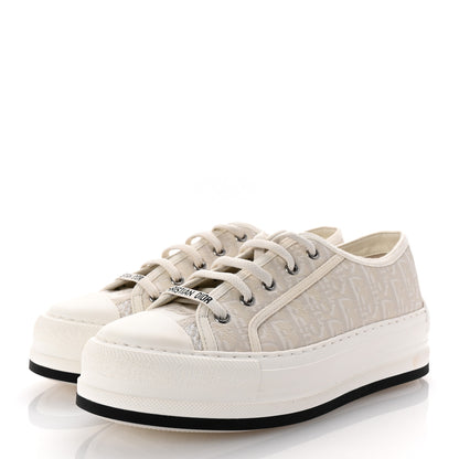 Christian Dior Calfskin Oblique Walk'N 'Dior Low Top Sneakers 38 White Black 4 of 9