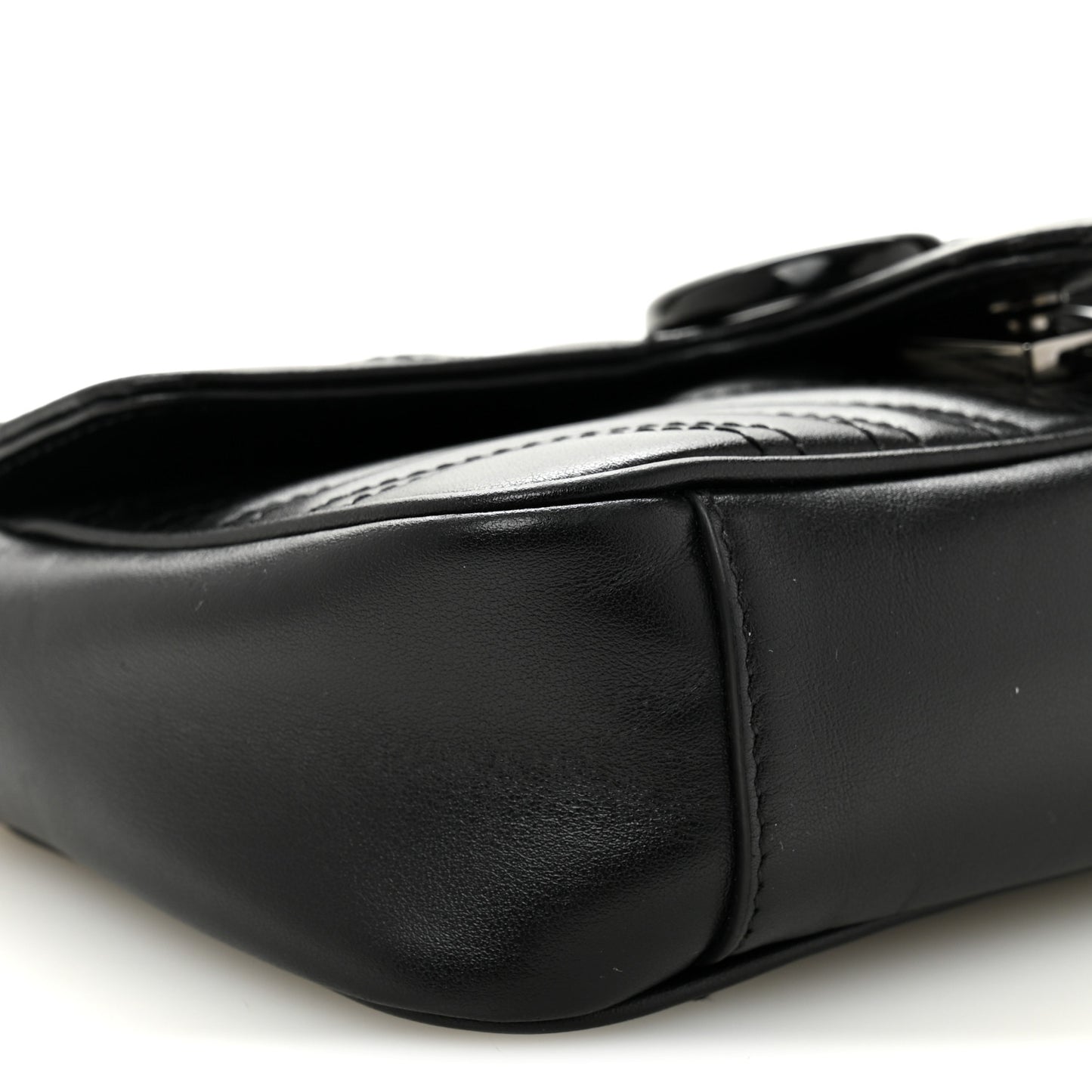 Calfskin Matelasse Monochrome Mini GG Marmont Shoulder Bag Black